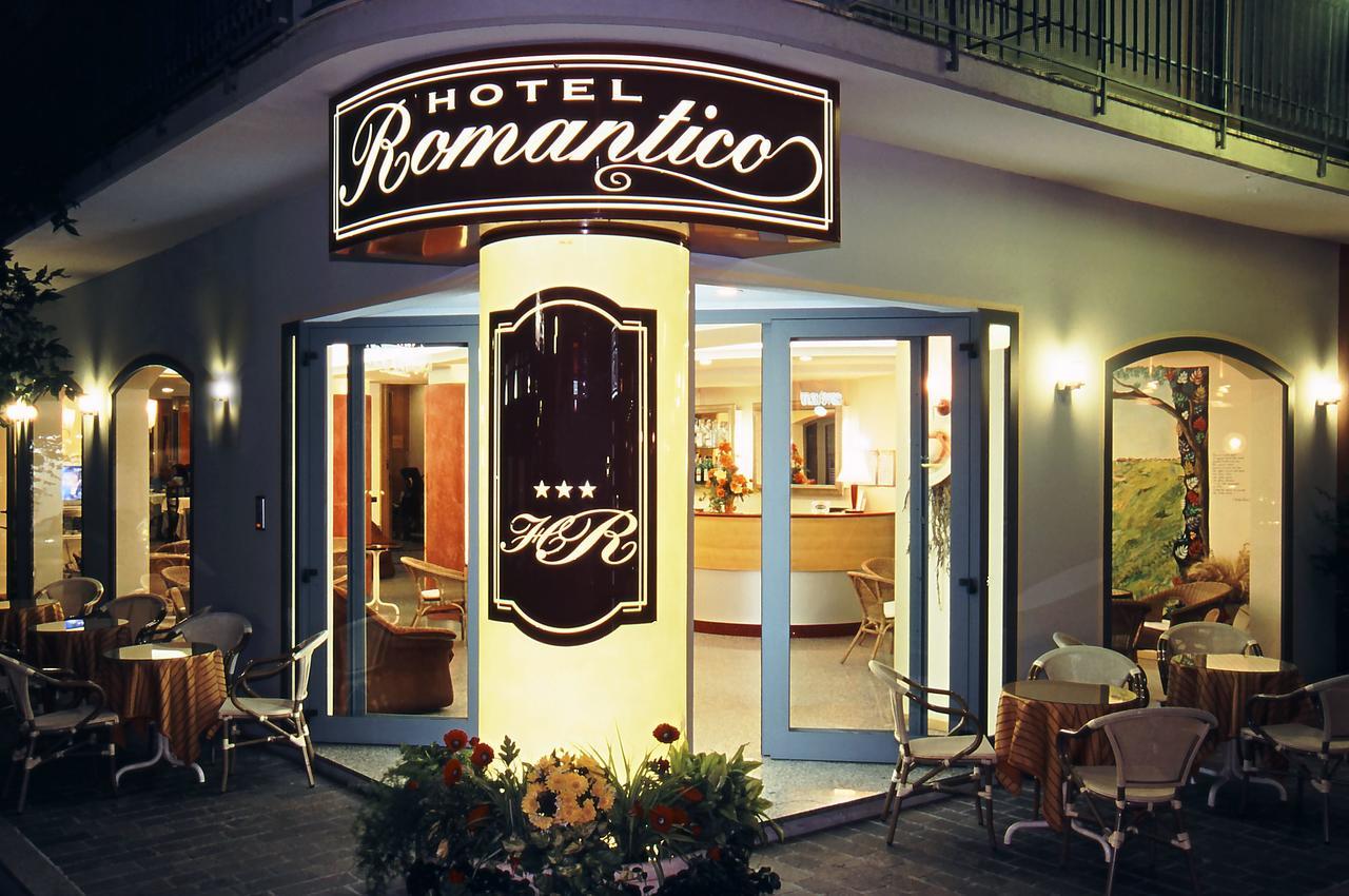 Hotel Romantico Габічче-Маре Екстер'єр фото